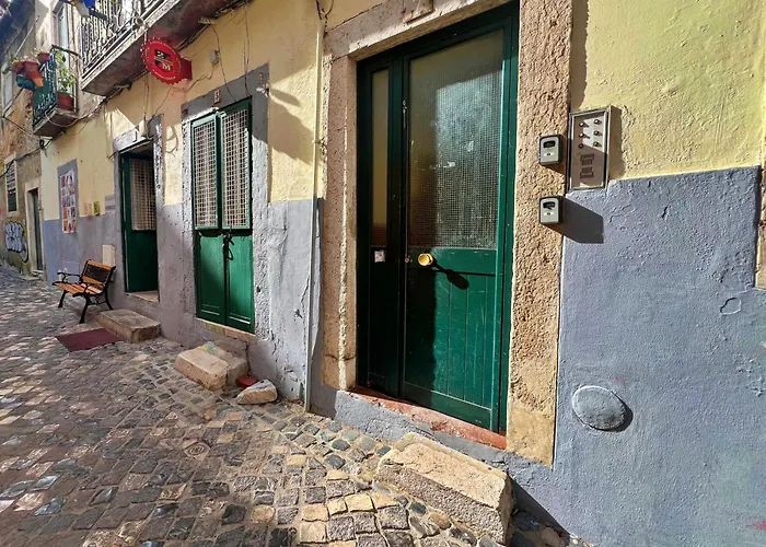 1 Floor Centre Sulemange