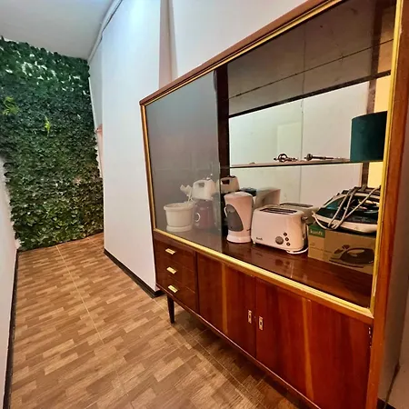1 Floor Centre Sulemange Quarto em Acomodações Particulares